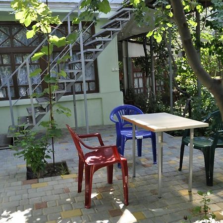 Dacha V Arkadii Hotel Odesa Exterior photo